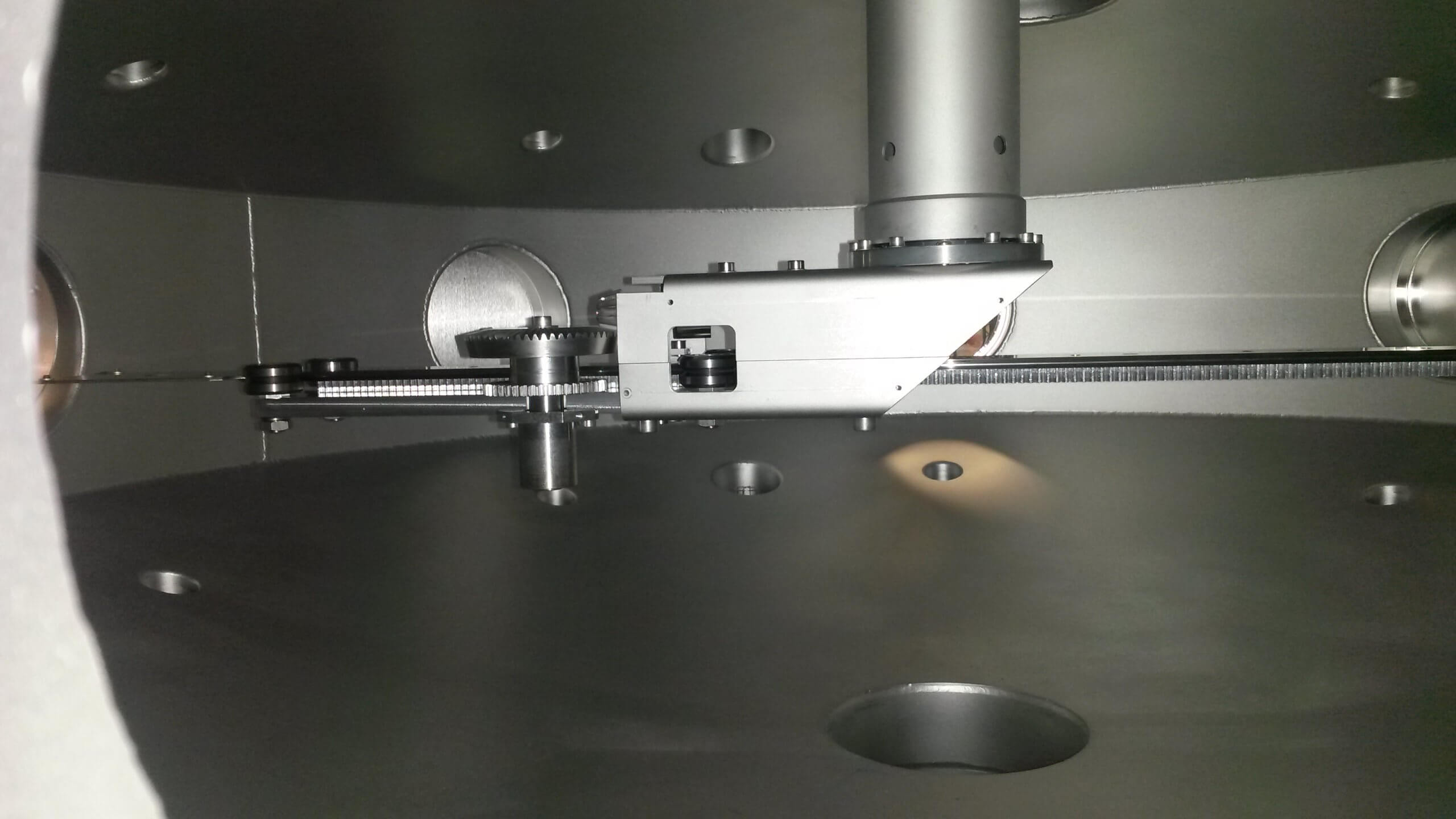 HepcoMotion - Vacuum Bearing Application