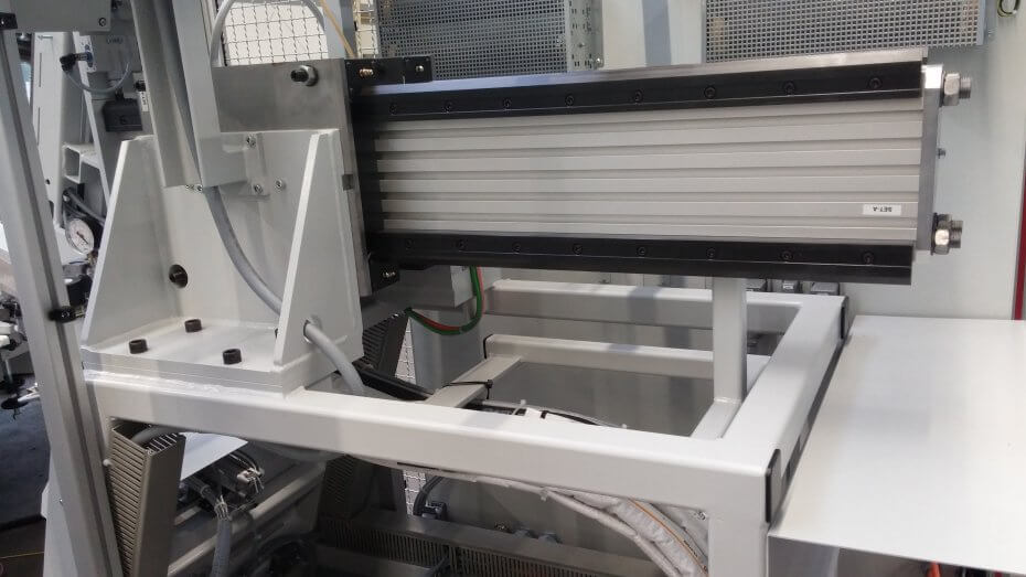 HepcoMotion - Robust linear guides enable constant operation in shoe manufacturing process