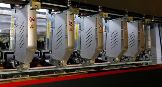 HepcoMotion - HepcoMotion’s GV3 accommodates high forces and maintains accuracy of cutting  in G.Kraft’s cardboard cutting machine