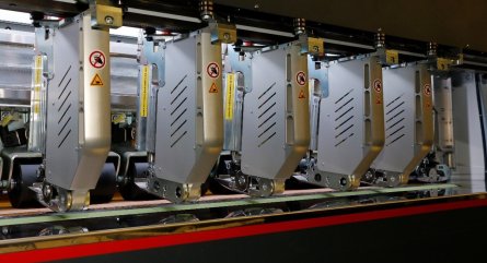 HepcoMotion - HepcoMotion’s GV3 accommodates high forces and maintains accuracy of cutting  in G.Kraft’s cardboard cutting machine