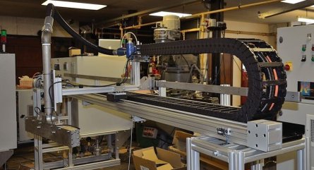 HepcoMotion - Surface Cleaning in Gas Industry