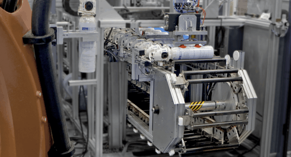 HepcoMotion - Medical Cylinder Transfer | DTS Driven Track System